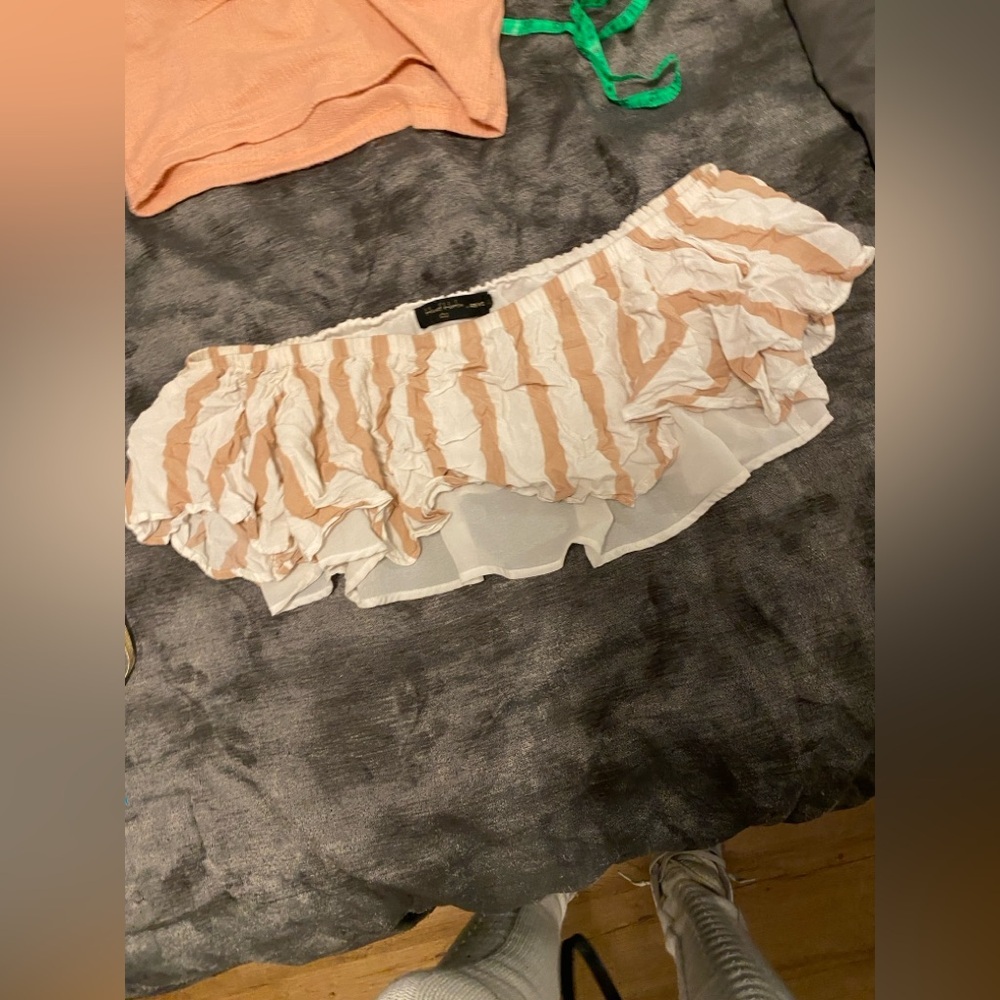 Shoulderless cropped blouse - Picture 4 of 8